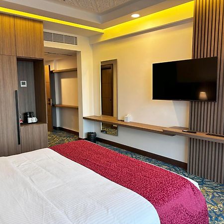Sur Grand Hotel Luaran gambar
