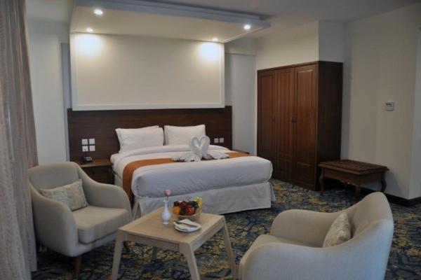 Sur Grand Hotel Luaran gambar