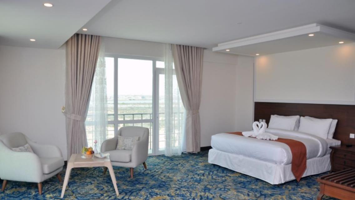 Sur Grand Hotel Luaran gambar