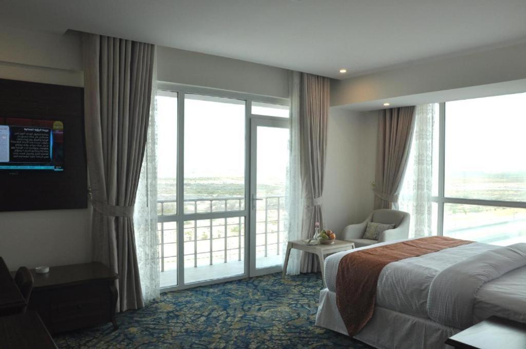 Sur Grand Hotel Luaran gambar