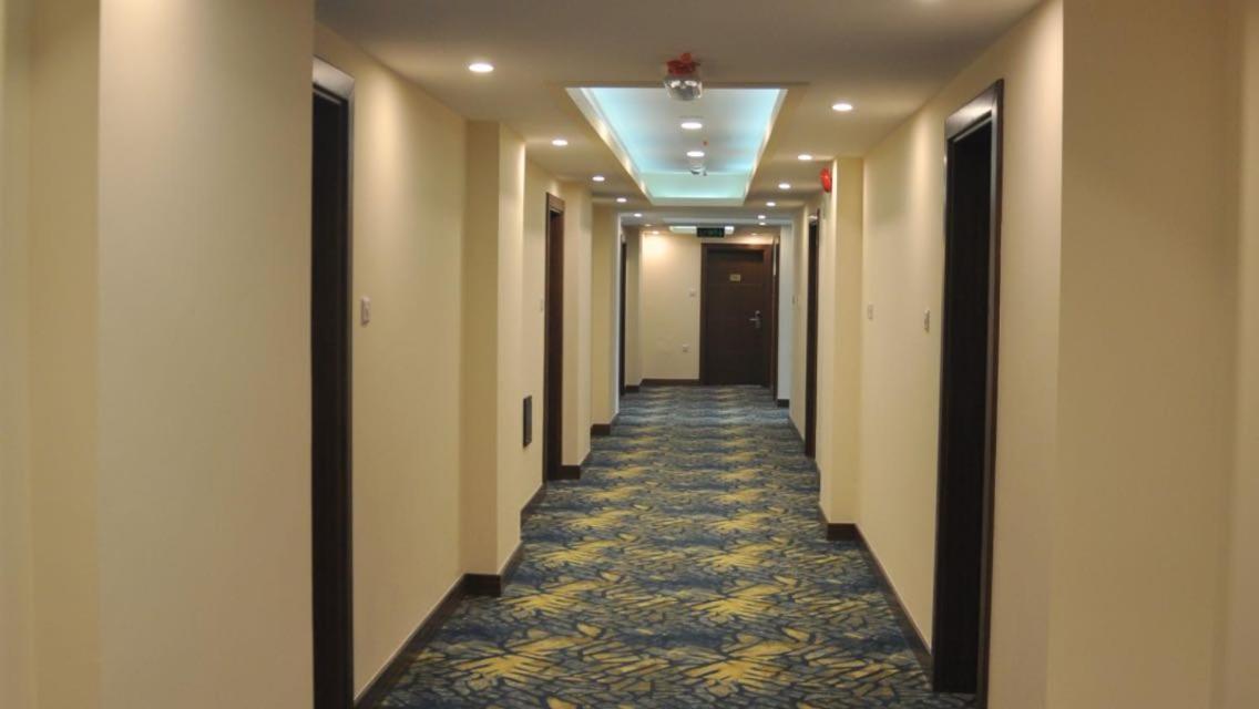 Sur Grand Hotel Luaran gambar