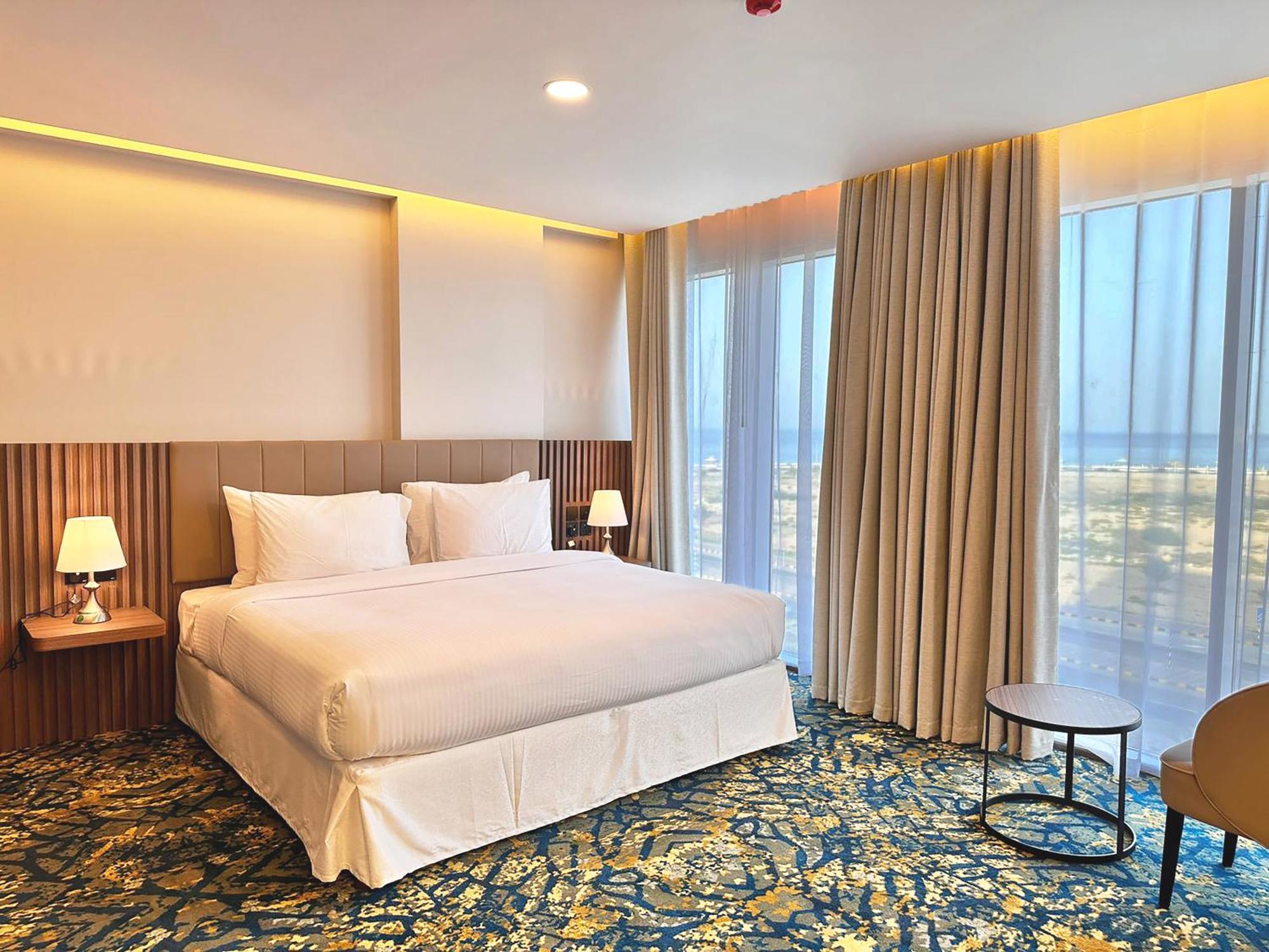 Sur Grand Hotel Luaran gambar