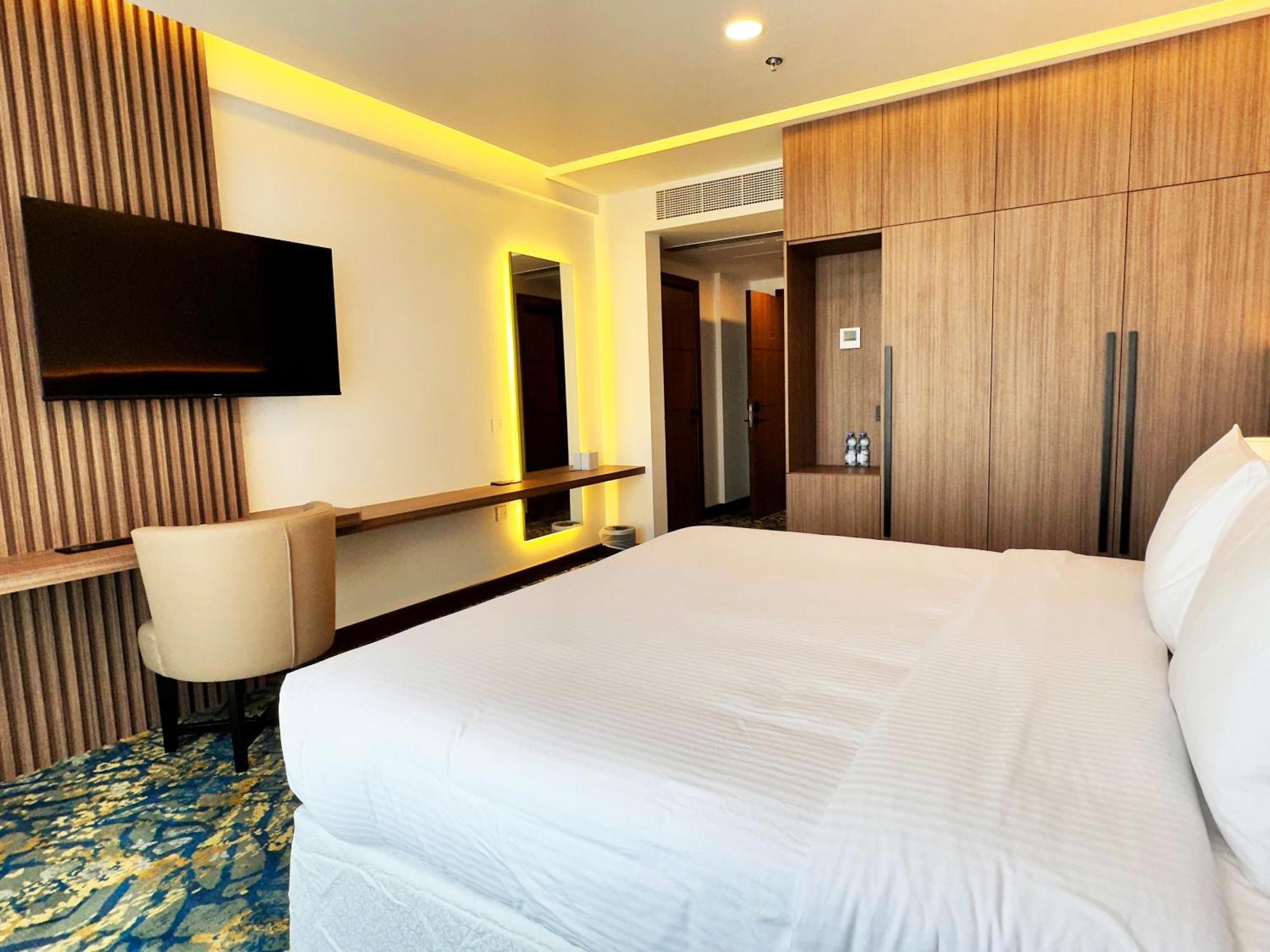 Sur Grand Hotel Luaran gambar