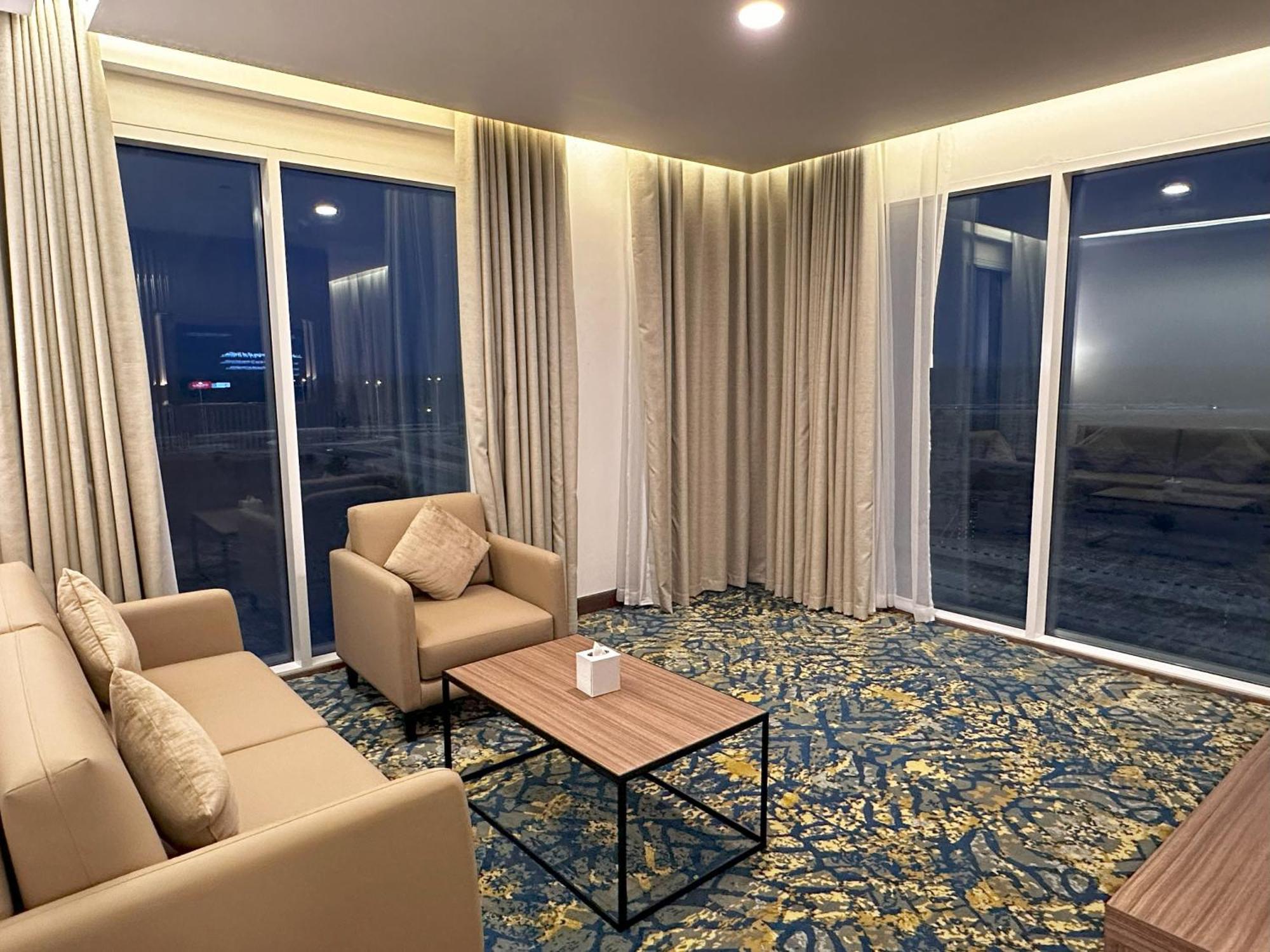 Sur Grand Hotel Luaran gambar