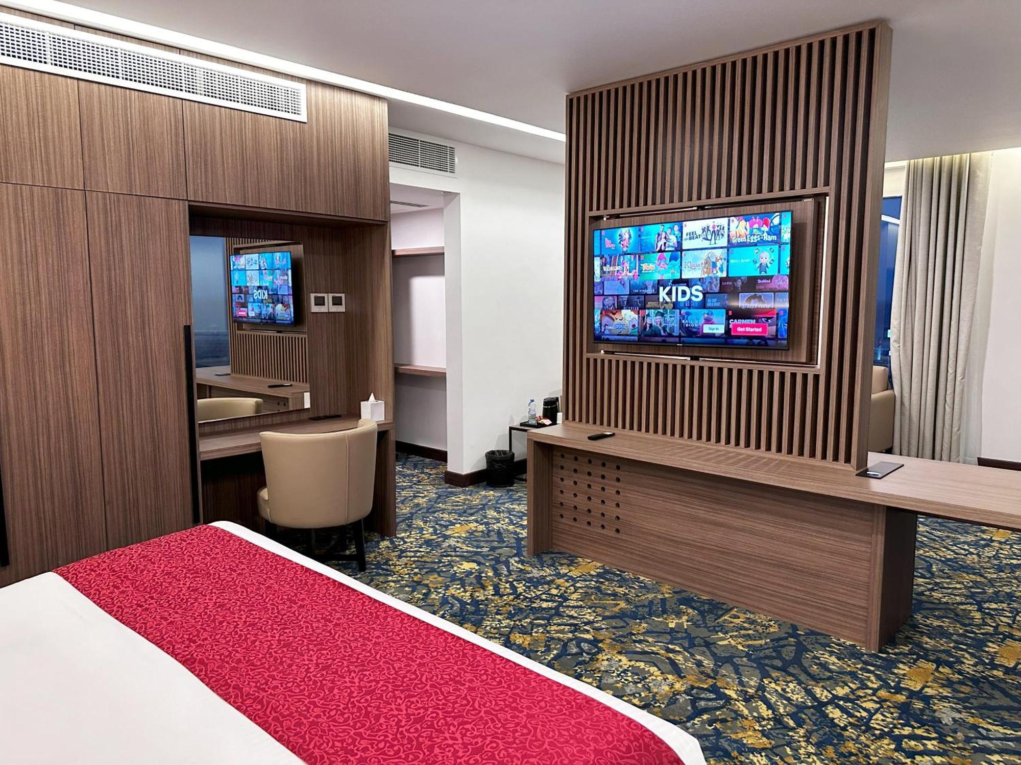 Sur Grand Hotel Luaran gambar
