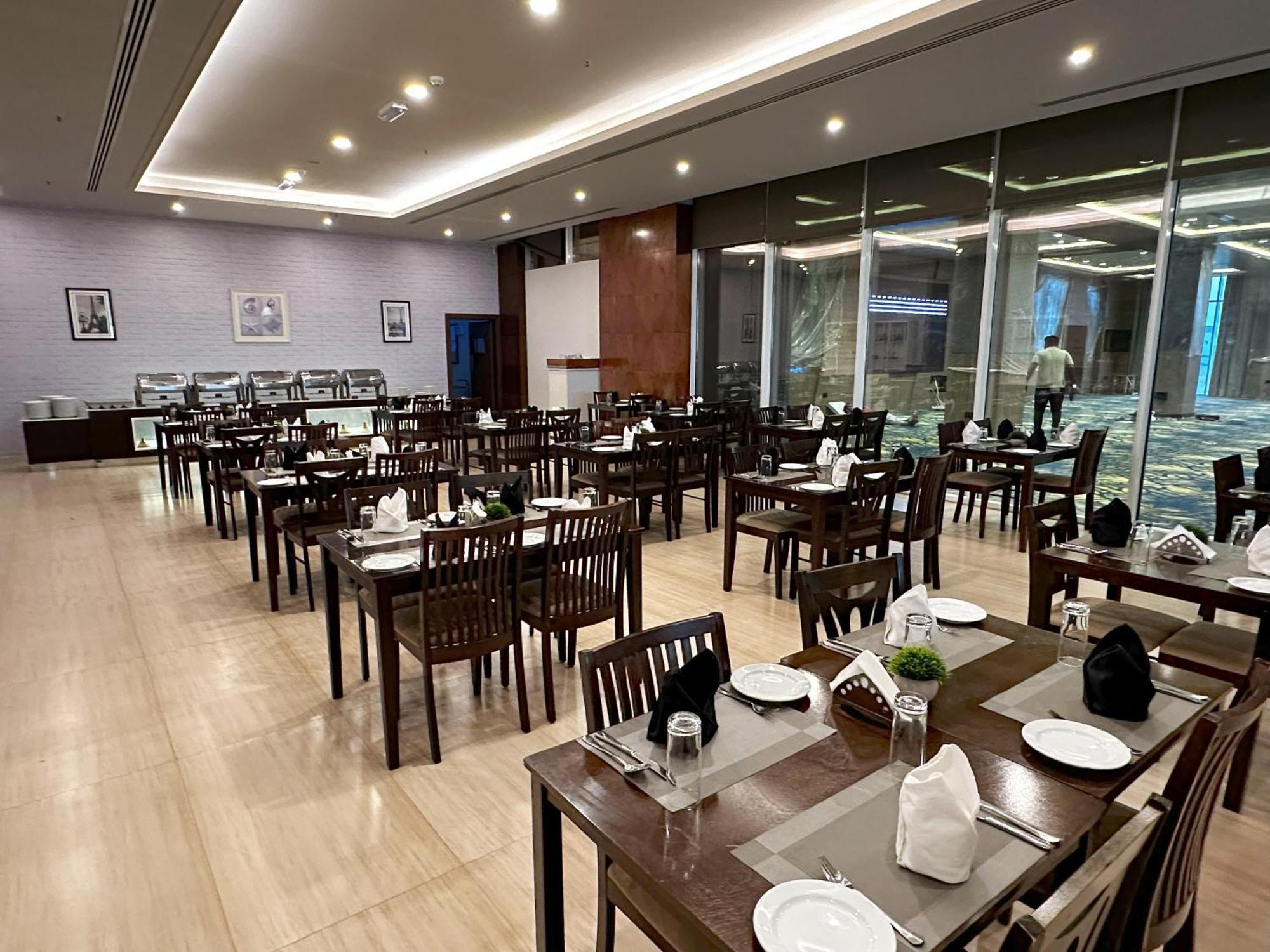 Sur Grand Hotel Luaran gambar